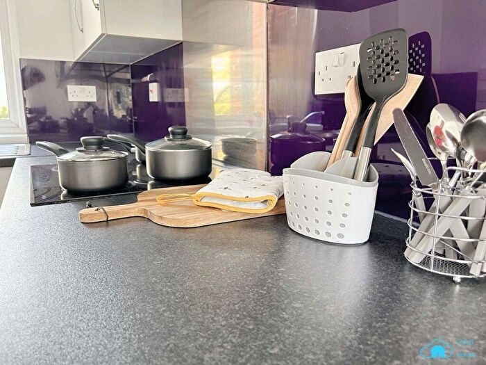 1 Bedroom Flat To Rent In Doust Way, Rochester, ME1