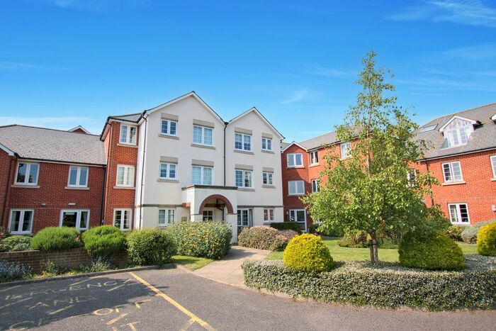 1 Bedroom Property To Rent In Penfold Road, Broadwater, Worthing, BN14