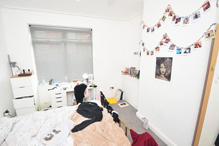 6 Bedroom Detached House To Rent In Upper West Grove, Manchester, M13