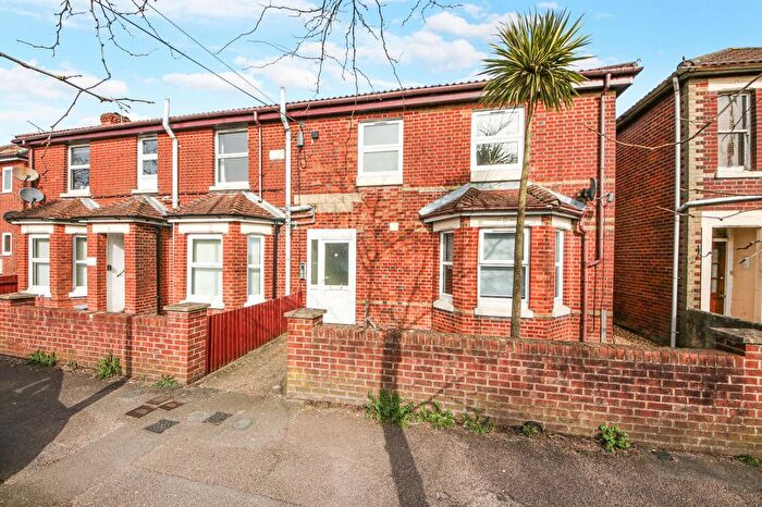 1 Bedroom Flat For Sale In - Bursledon Road, Bitterne, SO19