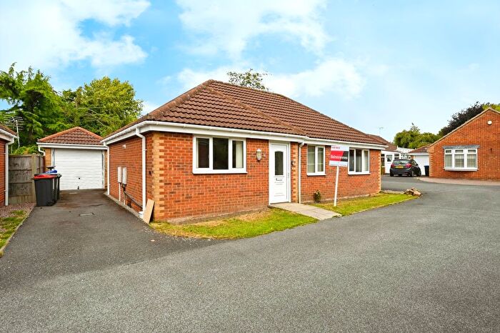 3 Bedroom Bungalow For Sale In York Grove, Kirkby-In-Ashfield, Nottingham, Nottinghamshire, NG17