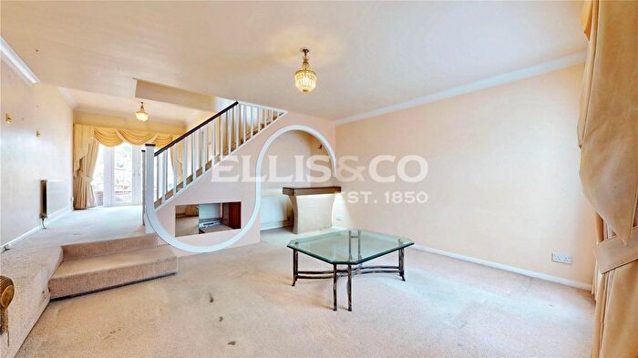 3 Bedroom Terraced House For Sale In Lantern Close, Wembley, HA0