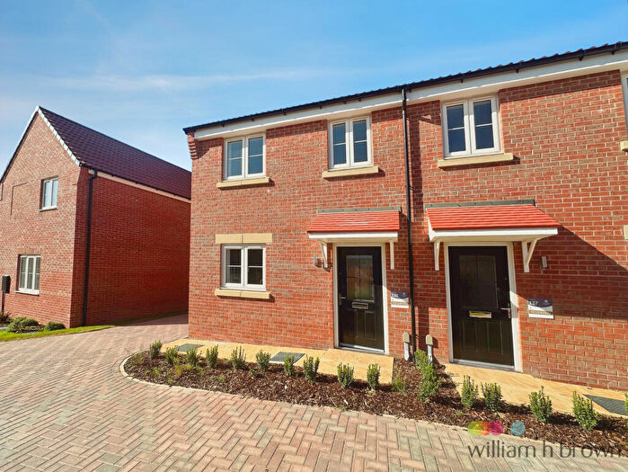 3 Bedroom Semi Detached House To Rent In Twizel Crescent, Grantham, NG31