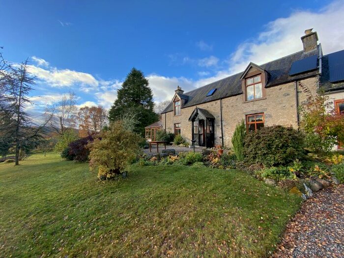 3 Bedroom Detached Villa For Sale In Achratagan, Upperton, Balnain, Drumnadrochit, IV63