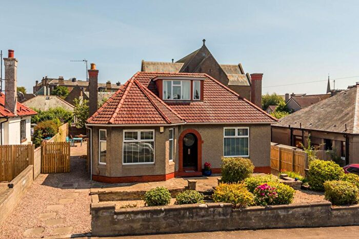 3 Bedroom Detached House For Sale In Seymour Avenue, Dundee, DD2