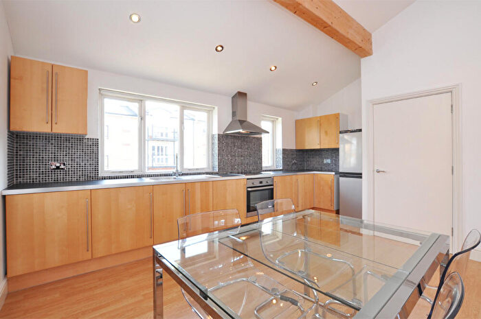 2 Bedroom House To Rent In , St George's Mews, Surrey Quays, SE8