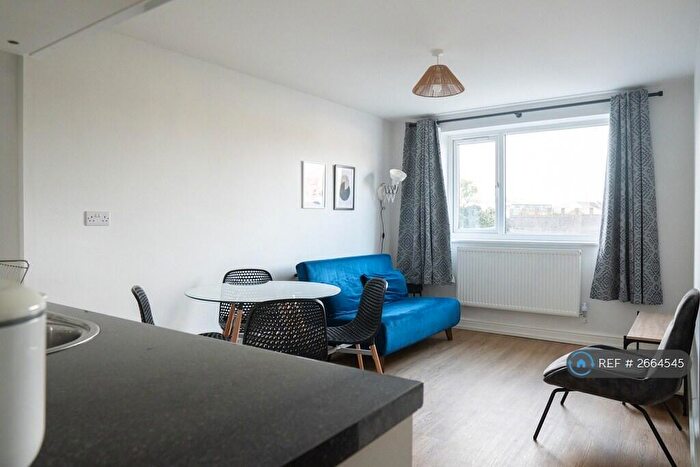 1 Bedroom Flat To Rent In Newport Road, Cardiff, CF24