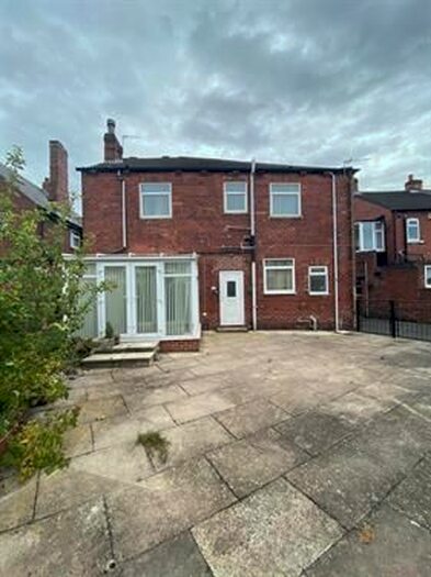 1 Bedroom Flat To Rent In Smawthorne Lane, Castleford, WF10