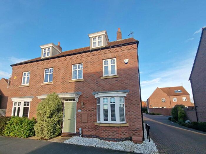 3 Bedroom Semi-Detached House For Sale In Sedge Road, Coton Meadows, Rugby, CV23