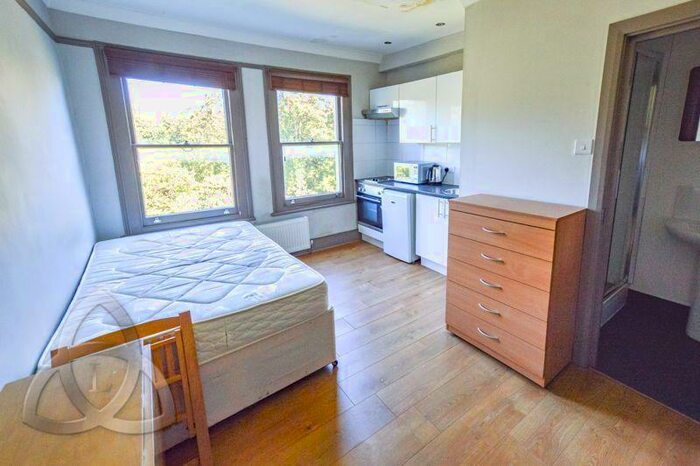 Studio To Rent In Fordwych Road, NW2