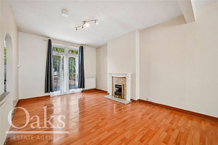 3 Bedroom End Of Terrace House To Rent In Hepworth Road, Streatham Common, SW16