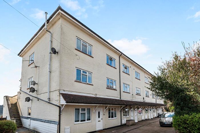 2 Bedroom Flat For Sale In Chesham, Buckinghamshire, HP5