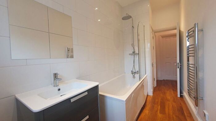 1 Bedroom Flat To Rent In Ladbroke Grove, London, W10