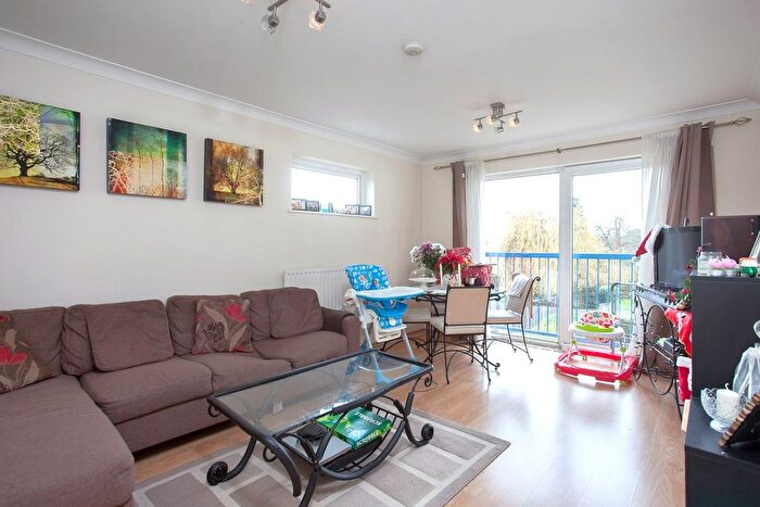 1 Bedroom Flat To Rent In Beaufort House, A Lower Downs, Raynes Park, London, SW20
