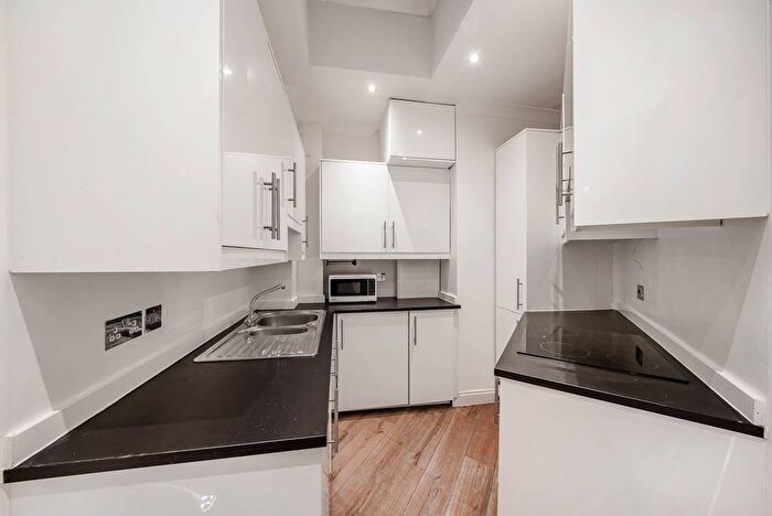 1 Bedroom Flat To Rent In Hans Place, Knightsbridge, London, SW1X