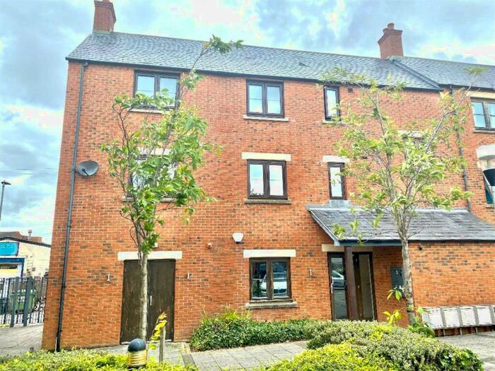 2 Bedroom Apartment To Rent In The Quarters New Street, Hinckley, LE10