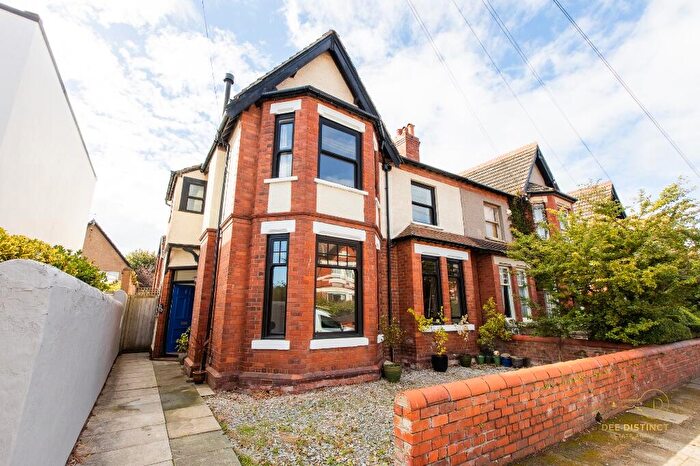 5 Bedroom Semi-Detached House For Sale In Victoria Road, CH48