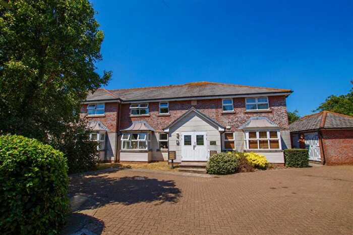 2 Bedroom Apartment To Rent In Stride Close, Chichester, PO19