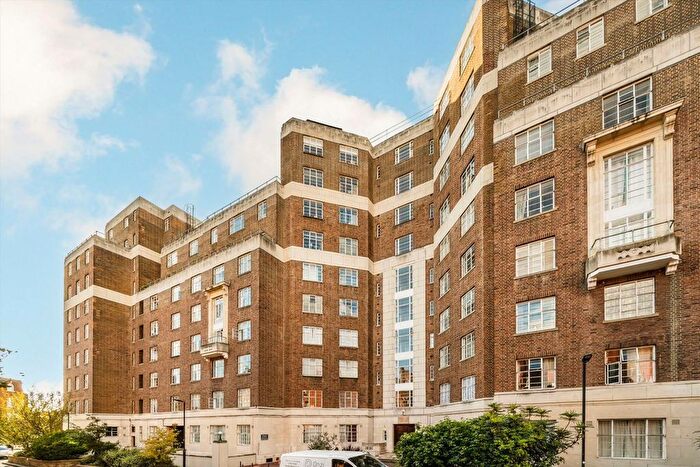 1 Bedroom Flat To Rent In Hamlet Gardens, Hammersmith, W6
