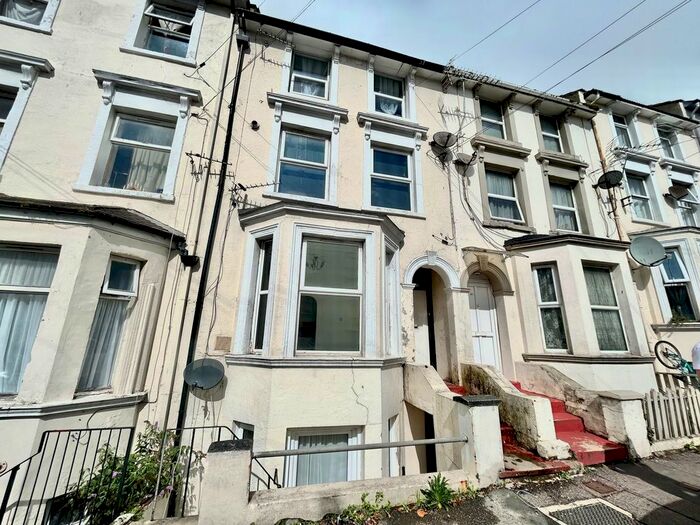 1 Bedroom Flat To Rent In Dover Road, Folkestone, CT20