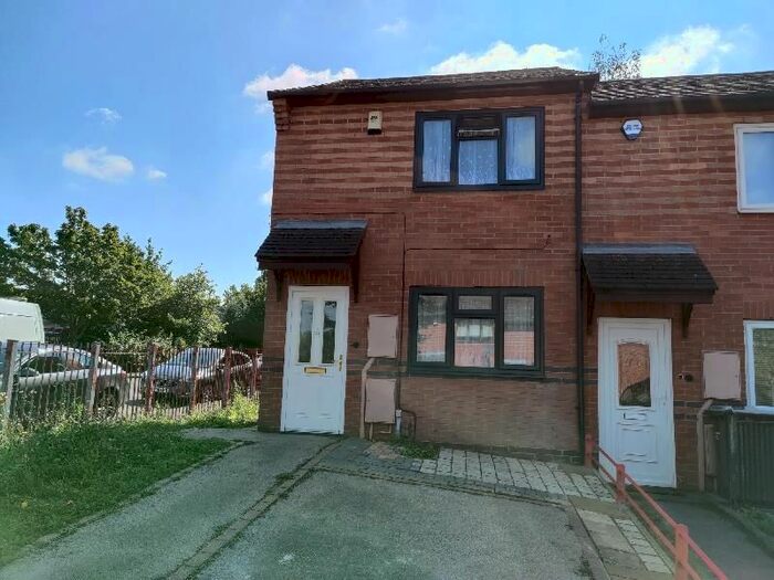 2 Bedroom End Of Terrace House To Rent In Draymans Court, Nottingham, NG7