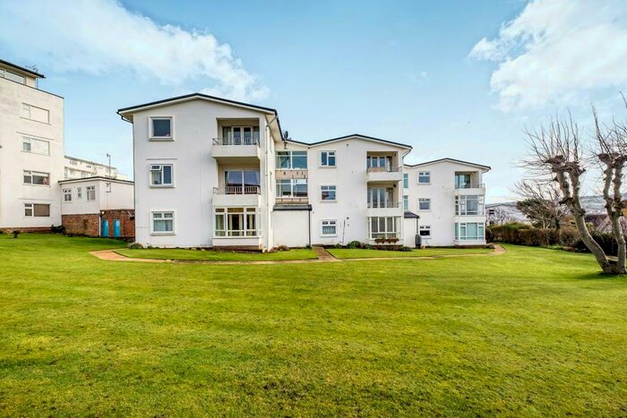 2 Bedroom Apartment To Rent In Crooked Lane, Seaford, BN25