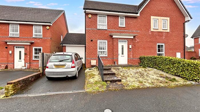 3 Bedroom House For Sale In Heathside Drive, Kings Norton, Birmingham, B38