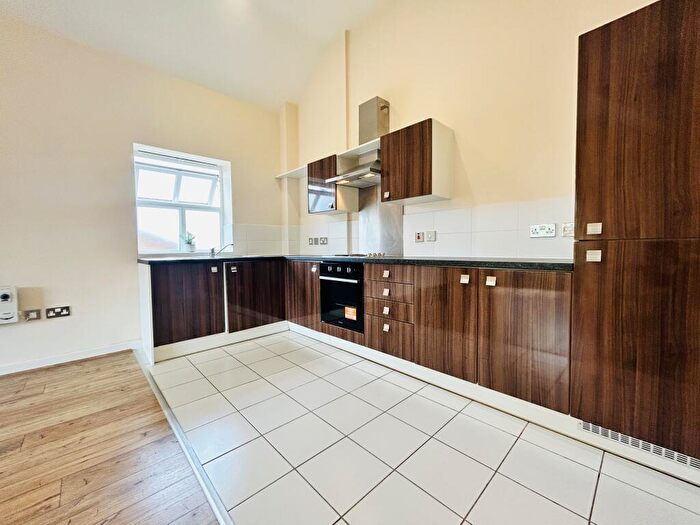 2 Bedroom Apartment To Rent In Great Willow Court, Derby, DE22