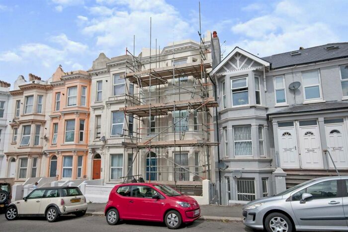 1 Bedroom Flat To Rent In Priory Road, Hastings, TN34