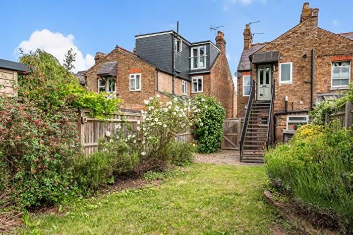 1 Bedroom Flat To Rent In Windsor, Berkshire, SL4