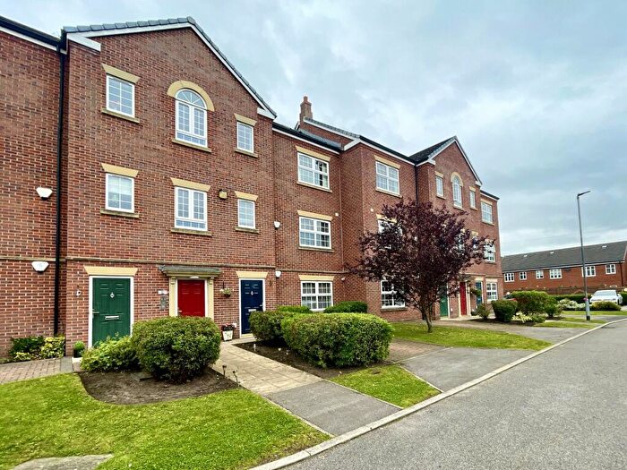2 Bedroom Flat For Sale In Otterstye View, Scarisbrick, Southport, Merseyside., PR8