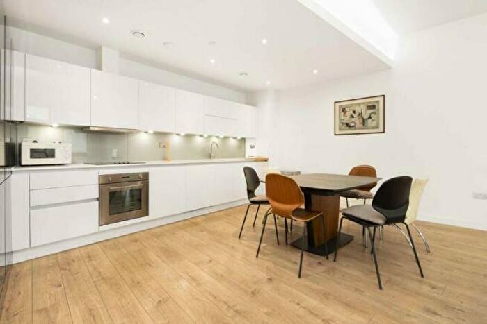2750 Bedroom Apartment To Rent In Place, London, E14