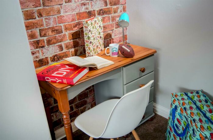 4 Bedroom Private Hall To Rent In Ulster Road, Lancaster, LA1