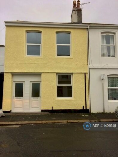 3 Bedroom Flat To Rent In Francis Street, Plymouth, PL1