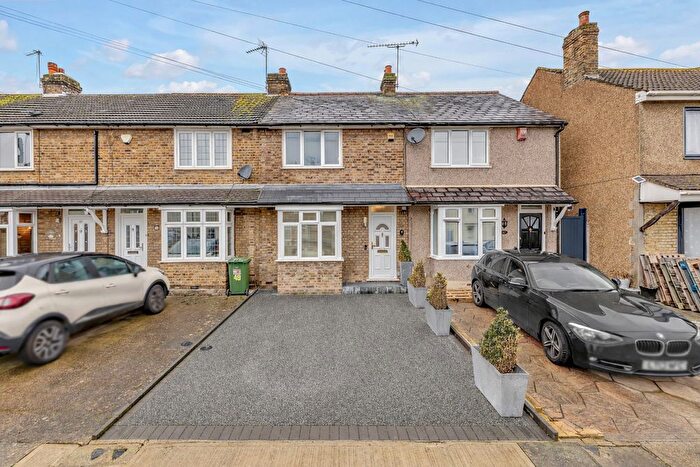 2 Bedroom Terraced House For Sale In Cross Road, Romford, RM7