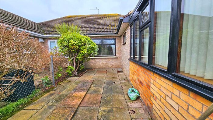 2 Bedroom Semi-Detached Bungalow For Sale In Sycamore Avenue, Bradwell, NR31