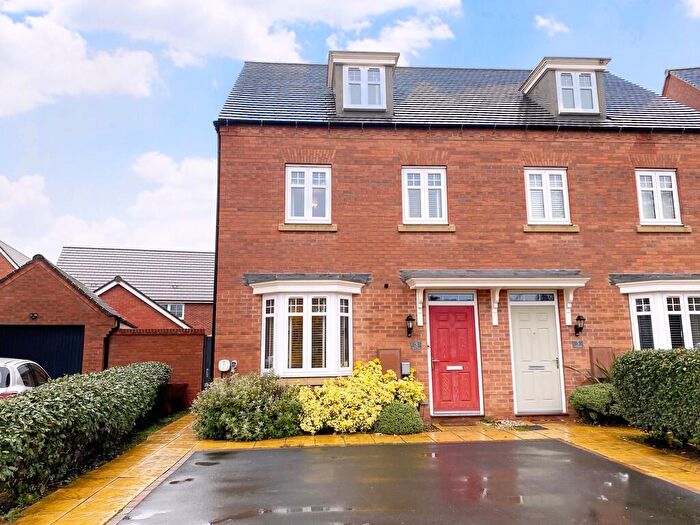 3 Bedroom Semi Detached House For Sale In Meon Close, Mickleover, DE3