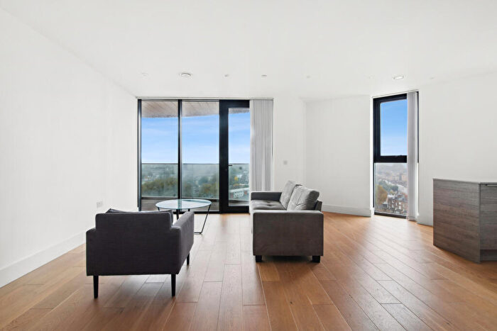 2 Bedroom Flat For Sale In East, Kingsland High Street, E8