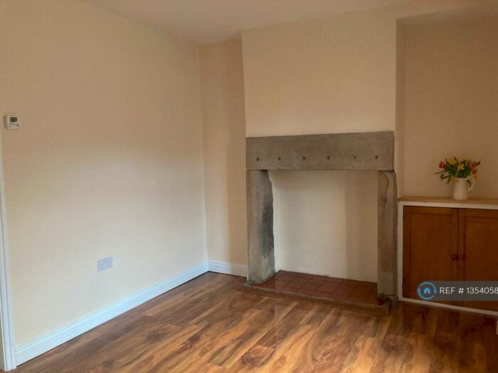 2 Bedroom Terraced House To Rent In Hala Road, Lancaster, LA1