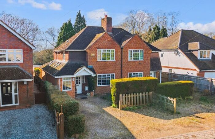 3 Bedroom Semi-Detached House For Sale In Wycombe Road, Prestwood, Great Missenden, HP16