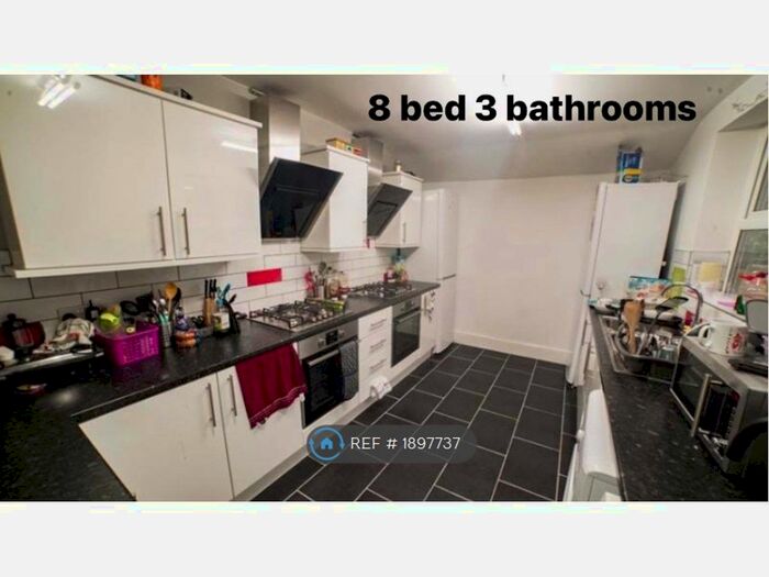 8 Bedroom Terraced House To Rent In Greenbank Road, Liverpool, L18