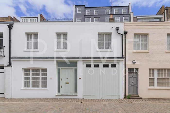2 Bedroom Flat To Rent In Belgrave Mews South, Belgravia, London, SW1X