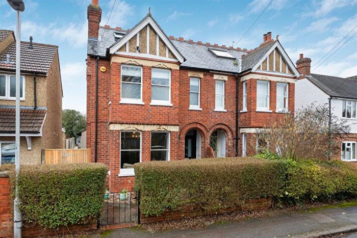 5 Bedroom Semi Detached House For Sale In Matlock Road, Caversham, Reading, RG4