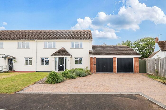 3 Bedroom Semi-Detached House For Sale In Hands Orchard, Great Comberton, WR10