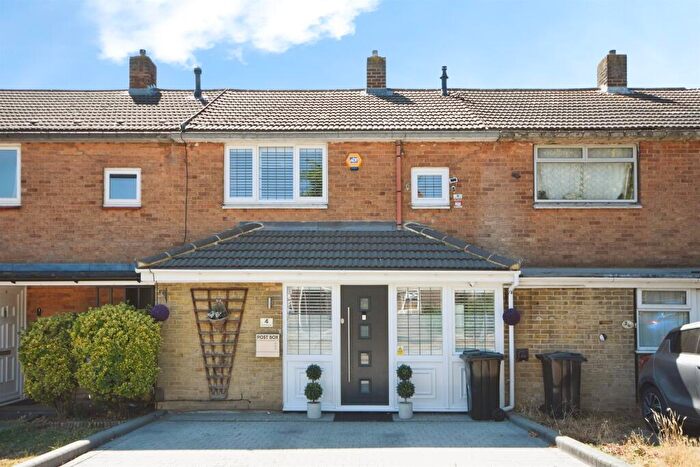 2 Bedroom Terraced House For Sale In Codenham Green, Basildon, SS16
