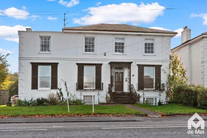 2 Bedroom Apartment For Sale In Hales Road, Cheltenham, GL52
