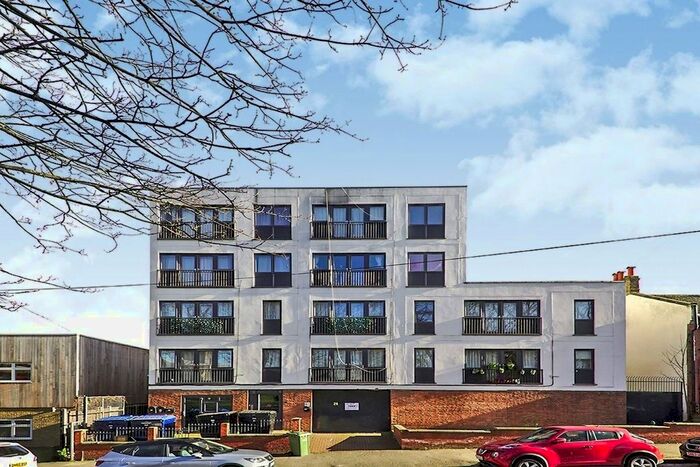 1 Bedroom Flat To Rent In Church Manorway, London, SE2