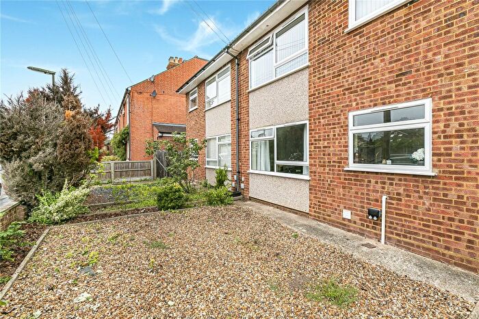 2 Bedroom Maisonette For Sale In Queens Road, Egham, Surrey, TW20