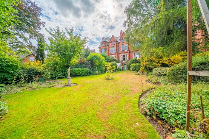 2 Bedroom Apartment For Sale In Cavendish Road East, The Park, NG7