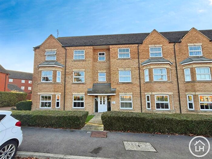 2 Bedroom Flat For Sale In Monarch Drive, Kemsley, Sittingbourne, ME10